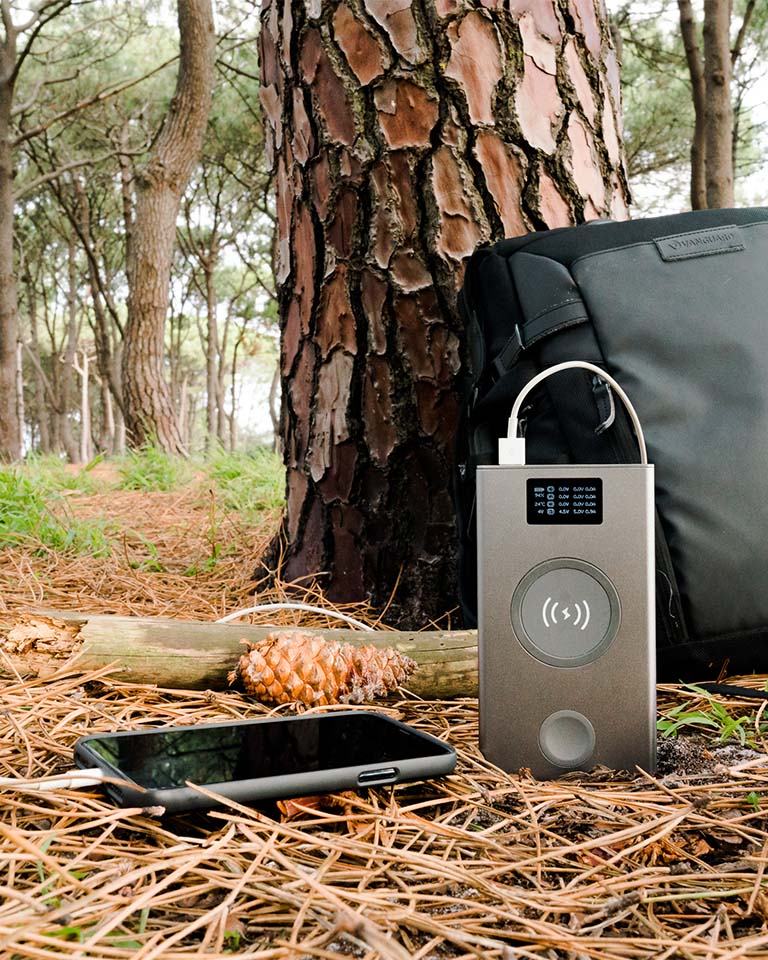 Flash Pro Plus: USB-C 25000mAh Graphene Power Bank With MagSafe Compatibility
